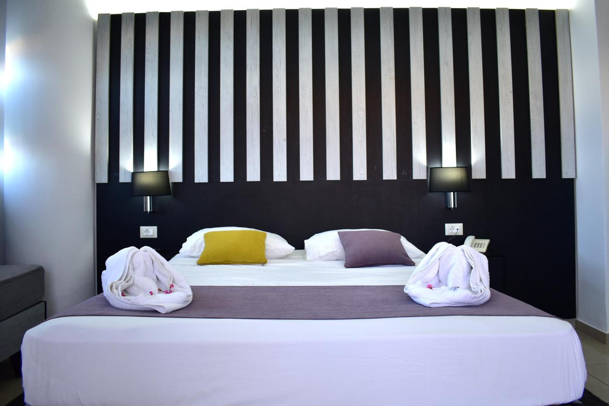 Galini Sea View Hotel Ajía Marína Kültér fotó